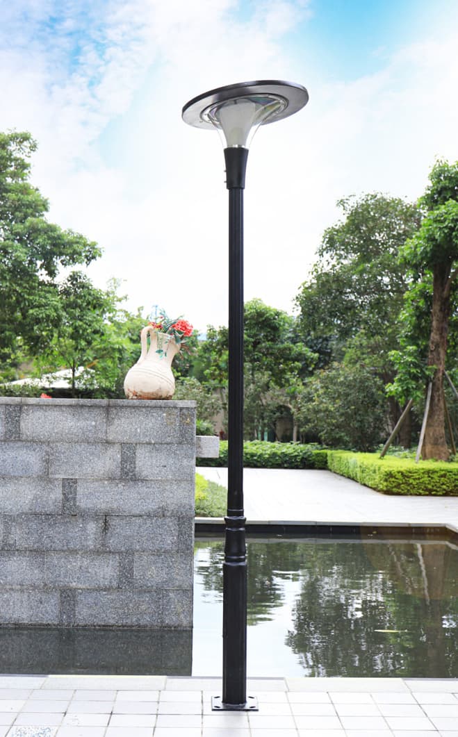 Moraga Solar LED 10 Foot Post Light - 2800 Lumens