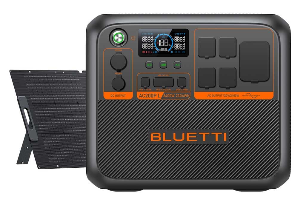 Bluetti AC200P L Portable Power Station - 2304Wh - 2400W - Includes 200W Solar Panel