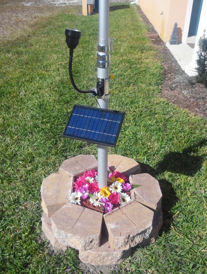 Commercial CREE Solar Flagpole Light - Flexible Head
