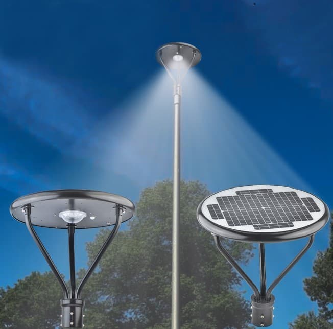 Solar Parking Lot Light - 100 Watt 12000 Lumens